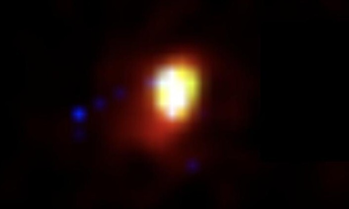 제임스웹우주망원경으로 발견한 ‘CEERS-93316’ 은하. 138억년 전 빅뱅이 있고 나서 2억3500만년이 지난 시점의 은하로 ‘가장 오래된 은하’의 기록을 갈아치웠다. 에든버러대 제공