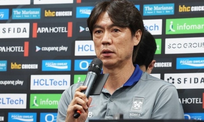 Hong Myung-bo, the national team manager of the men's national team, answers the reporters at the official press conference of the 2025 East Asian Football Federation (EAFF) E-1 Championship (East Asian Cup) held at Yongin Mirstadium in Gyeonggi-do. Yonhap News