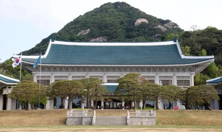 청와대 “대미투자 반도체도 논의 대상…안보협상 진행 쉽지 않아”