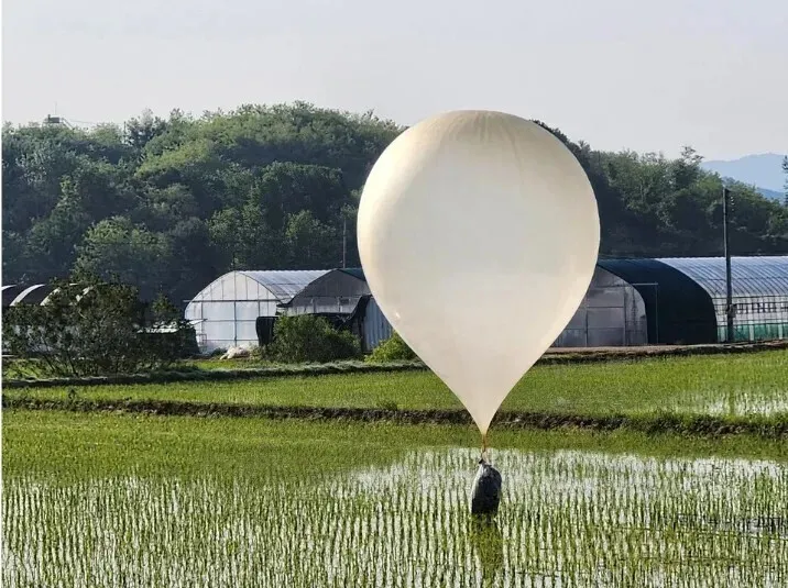 S. Korean navy psyops unit started sending leaflets into North a yr earlier than martial regulation disaster, whistleblower says S. Korean navy psyops unit started sending leaflets into North a yr earlier than martial regulation disaster, whistleblower says