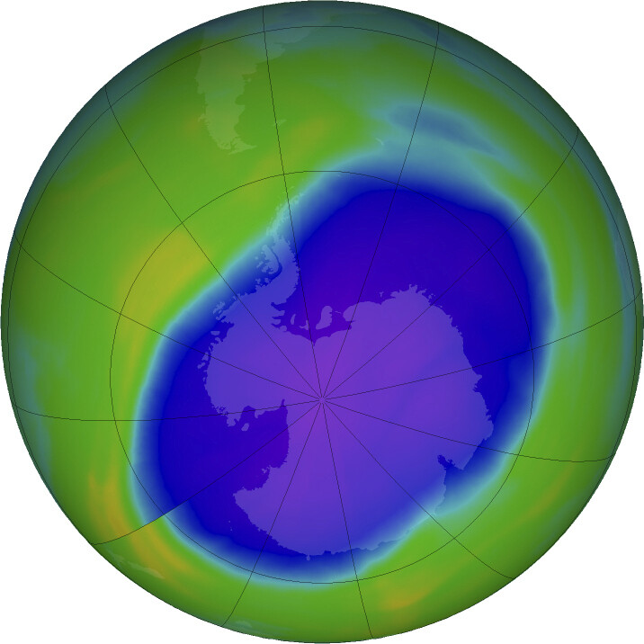 미국 항공우주국(나사)이 지난해 10월 5일 공개한 남극의 오존층 상황. 파란색과 보라색으로 칠한 부분이 오존층 구멍 발생 지역. AP 연합뉴스