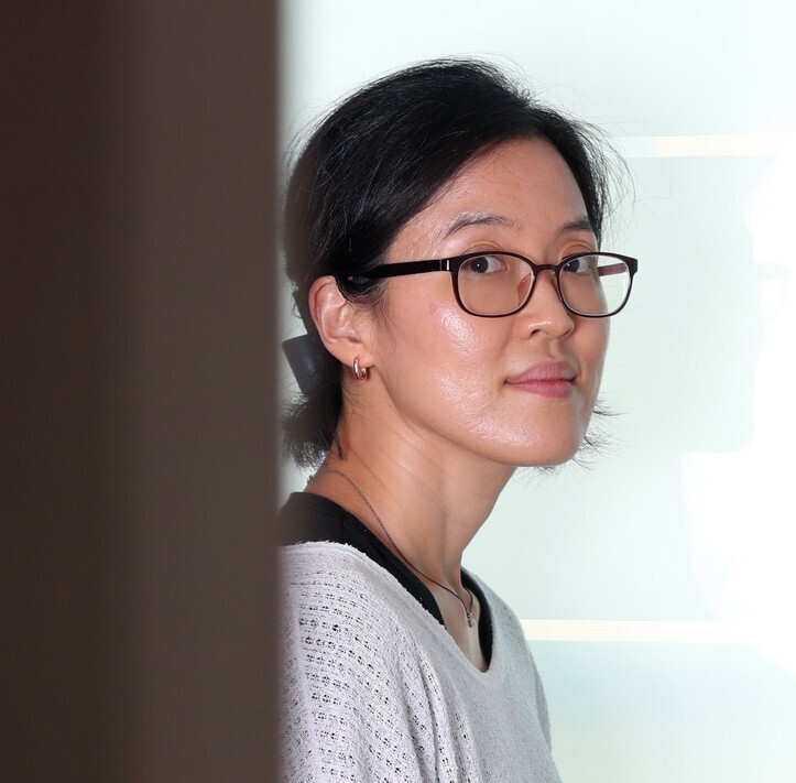 Bora Chung, author of Booker-shortlisted story collection “Cursed Bunny,” in April. (Lee Jeong-yong/The Hankyoreh)
