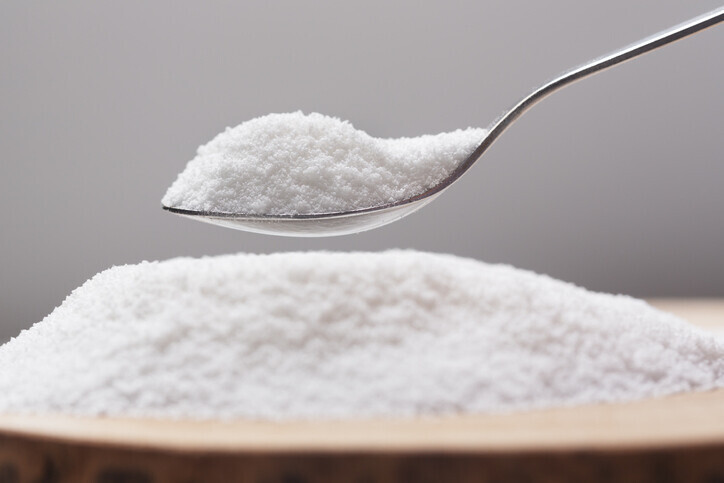 설탕은 그 자체로 중독성이 있다. 저자는 설탕을 “술기운이 없는” 알코올로 이른다. 게티이미지뱅크