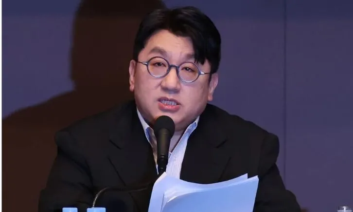 금융당국, 방시혁 하이브 의장 고발…주식 부정거래 혐의
