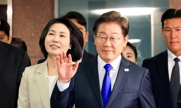 ‘당선 확실’ 이재명 “국민 위대한 결정…주어진 사명에 최선”