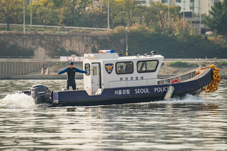 The drama “Han River Police” showed areas around the river all throughout its six parts. (courtesy of Walt Disney Company Korea)