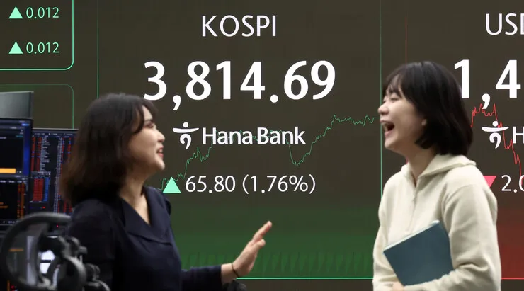 KOSPI exceeds 3800, all-time high for 4 consecutive days... Securities industry 10 . 6% surge