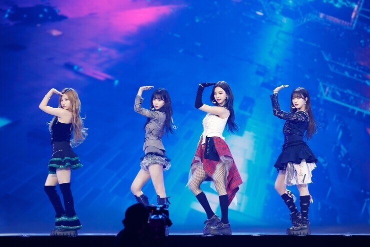 Aespa performs at the 2021 Mnet Asian Music Awards (provided by CJ ENM)