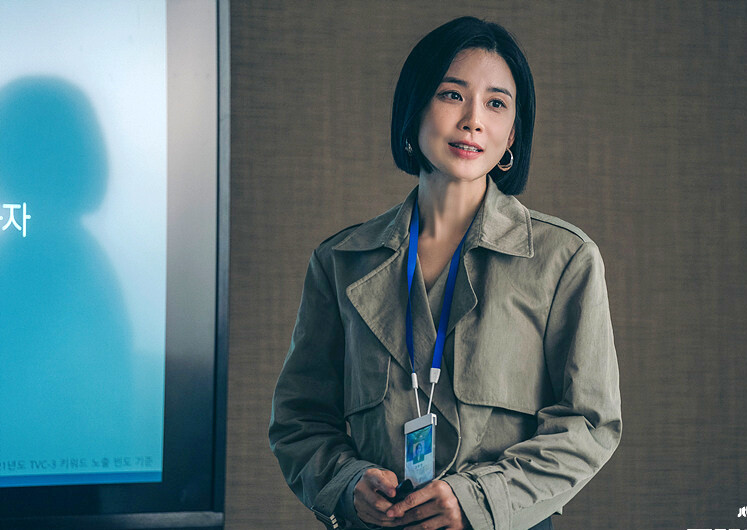 이보영은 &lt;대행사&gt;에서 광고대행사 VC기획 최초 여성 임원인 고아인 역을 맡았다. JTBC 제공