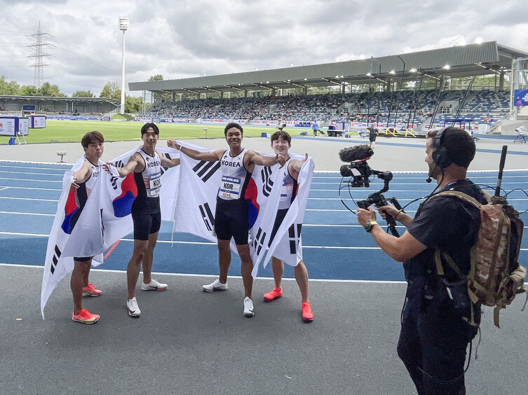 Athletic 400m relay team won the Summer World University Games on the 27th. Provided by the Korea Athletics Federation