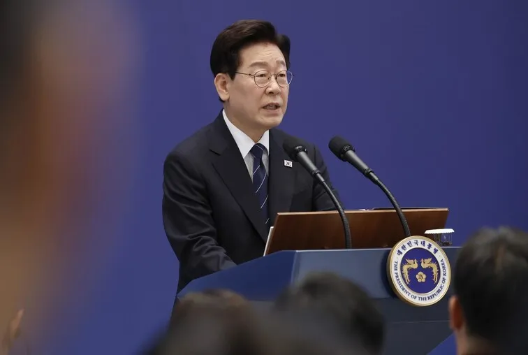 [속보] 이 대통령 “혐오의 언어 안타까워…제 책임이 가장 크다”