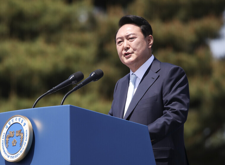 President Yoon Suk-yeol delivers his inaugural address on May 10. (Yonhap News)