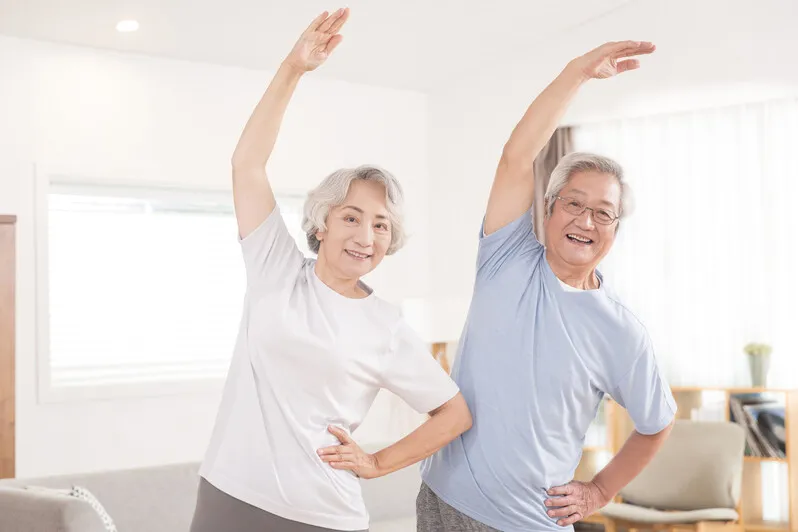 100살 넘는 어르신 8700명…4년 만에 33% 늘었다