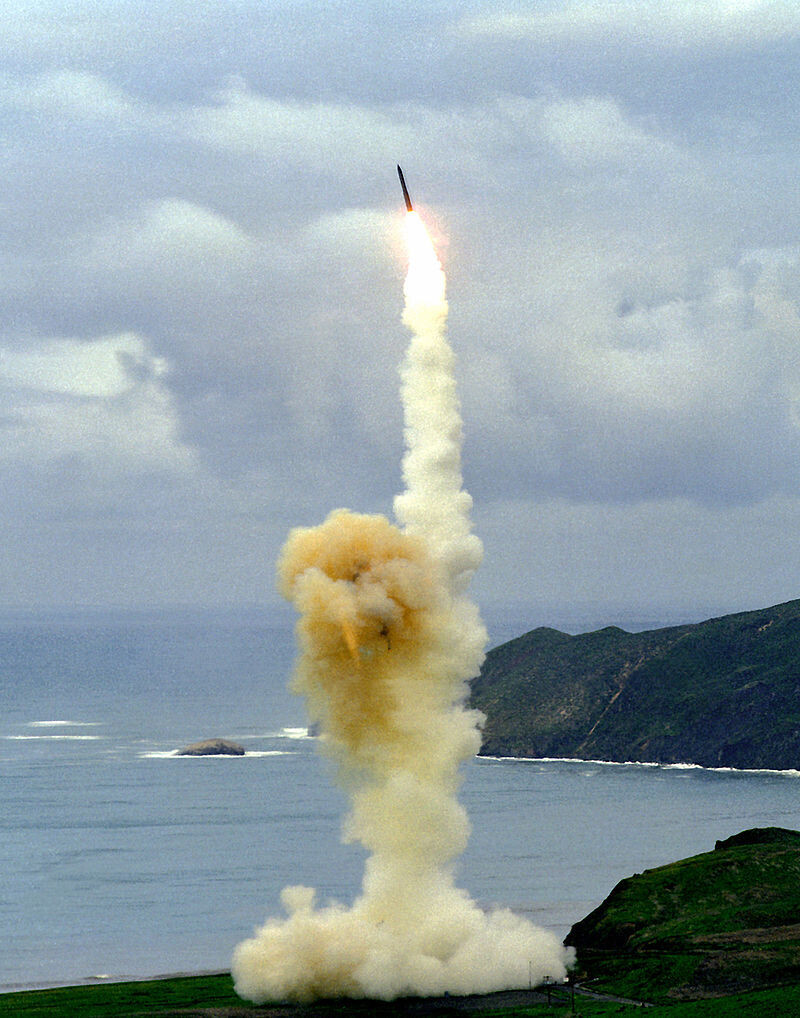 미국의 대륙간탄도미사일 미니트맨3 시험발사 장면. 위키미디어코먼스