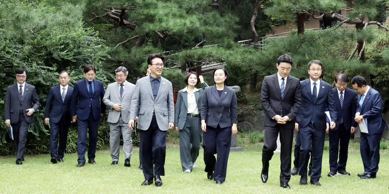 당정, 공소청 ‘사법통제부’ 명칭 변경 검토…“경찰개혁은 더 강력하게”