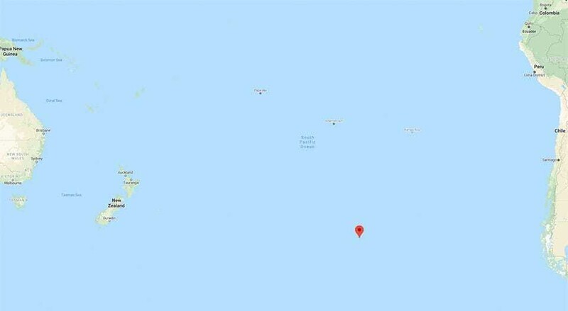 대형 우주선의 수중 무덤인 ‘포인트 니모’(빨간점). 왼쪽 뉴질랜드 동부해안에서 4800km 떨어져 있다. 미 해양대기청