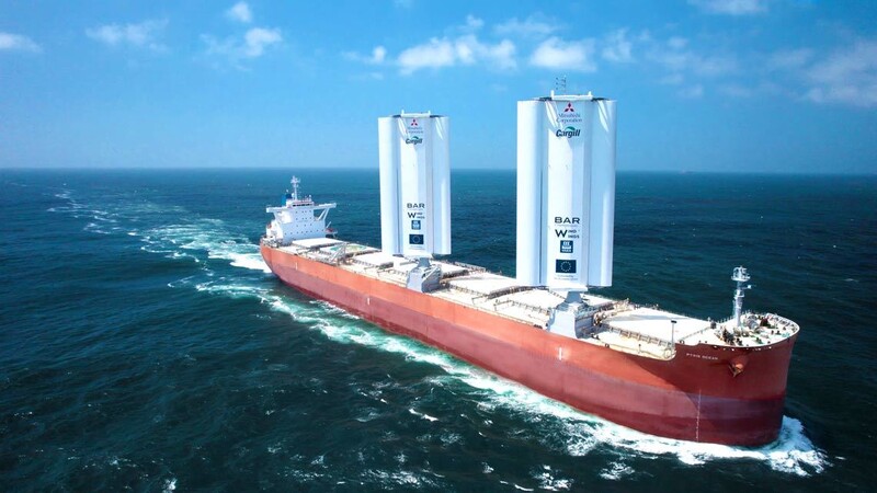 최근 첫 항해를 시작한 풍력 화물선 ‘픽시스 오션’. 소유주는 일본 미쓰비시상사이고 카길이 이를 임대해 쓴다. 카길 제공