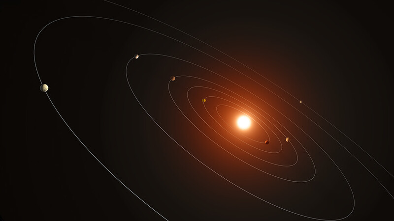행성 수가 많을수록 행성들의 공전궤도는 원형에 가까워진다. 케플러-385의 행성들은 거의 원형 궤도를 돌고 있다. 나사 제공
