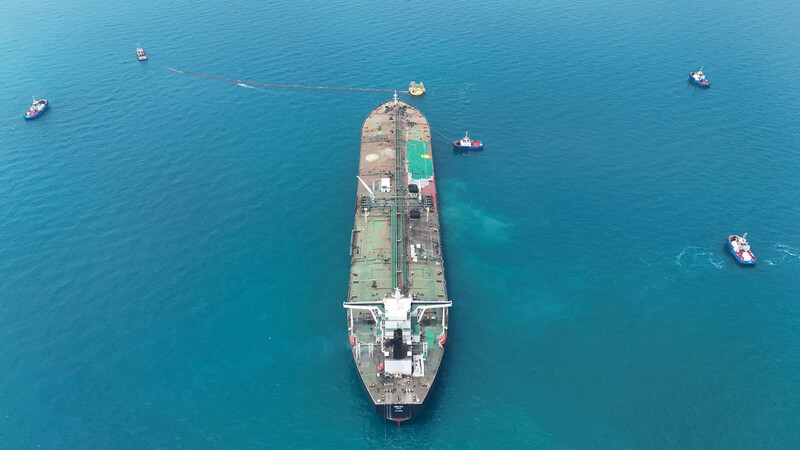 A tanker moored at an offshore oil terminal in southern Iraq. Reuters-Yonhap