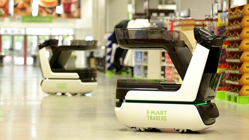 E-Mart’s self-driving shopping cart “Eli”