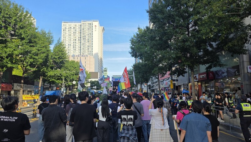 지난 12일 대구 중구 2·28중앙기념공원 앞 도로에서 열린 18번째 대구퀴어문화축제가 역대 최대 규모로 막을 내렸다. 김규현 기자