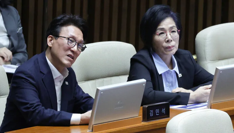 김민석 “노무현 탄핵 전조와 비슷”…여권내 노선 갈등 또 과열