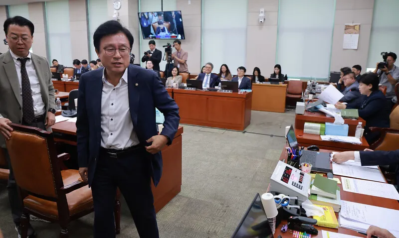 법사위 ‘조희대 국감 증인’ 채택 …행정처장, ‘격노설’ 묻자 “거짓말”