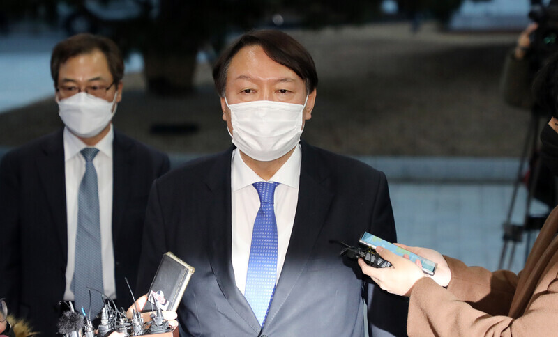 Prosecutor General Yoon Seok-youl returns to work on Dec. 1 following a weeklong suspension. (Yonhap News)