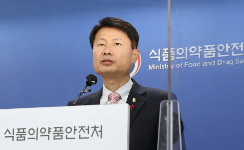 Controversy Surrounds Kim Seung-won Over Lobbying Allegations and Data Leaks - News Directory 3