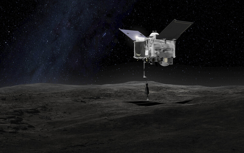 오시리스-렉스가 소행성 베누에서 시료를 채취하는 모습(상상도). 미 항공우주국 제공