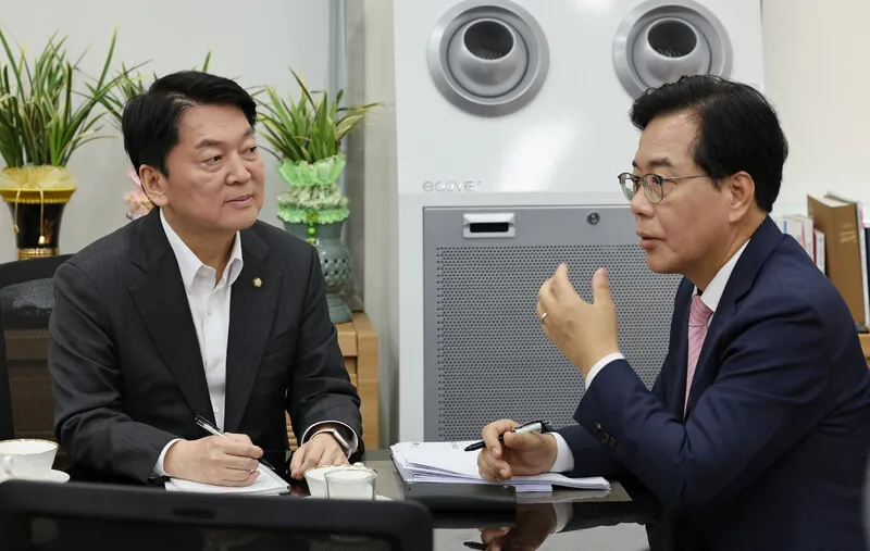 국힘 혁신위원장 안철수 “코마 상태 당에 메스 댈 것”