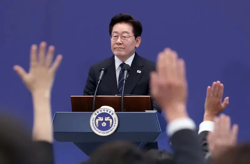 Lee says Korea won’t send troops to war but is weighing bigger naval role