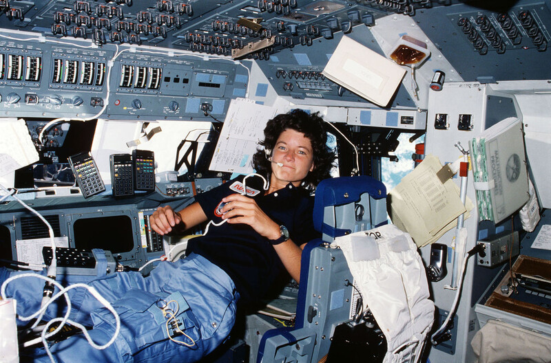 미국에서 최초의 여성 우주비행사가 탄생한 때는 1983년이다. 미국 1호 여성 우주비행사 샐리 라이드가 그해 우주왕복선 챌린저호에 탑승했을 때의 모습이다. 나사 제공