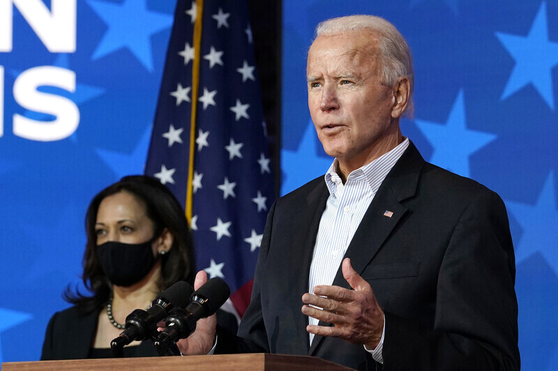 Interim US President-elect Joe Biden gives a speech at Wilmington, Delaware, on Nov. 5. (Hankyoreh archives)