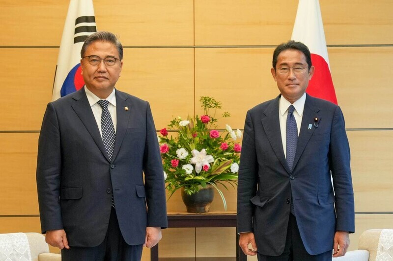 South Korean Foreign Minister Park Jin poses for a photo with Japanese Prime Minister Fumio Kishida at the prime minister’s residence in Tokyo, Japan, on July 19. (courtesy MOFA)