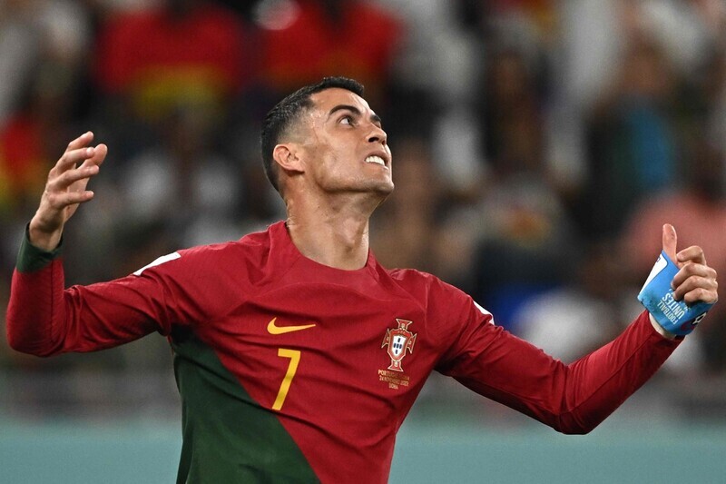 Cristiano Ronaldo of Portugal reacts after missing a goal during Portugal’s matchup against Ghana on Nov. 25 (Korea time) in Doha, Qatar. (Yonhap)