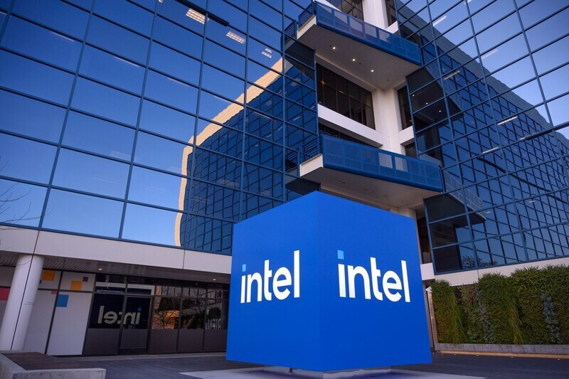 Intel’s headquarters in California. (courtesy of Intel)