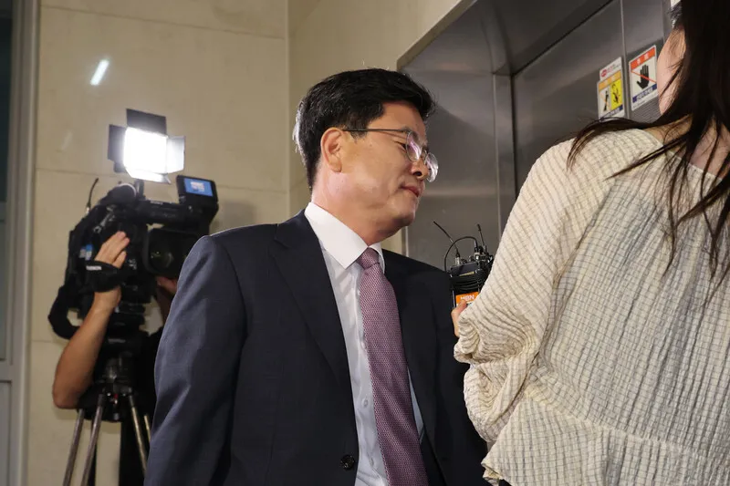 [속보] ‘윤석열 최측근’ 강의구 전 실장, 채상병 특…