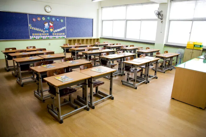 Korea’s K-12 enrollment hits record low as immigrant-background students hit record high