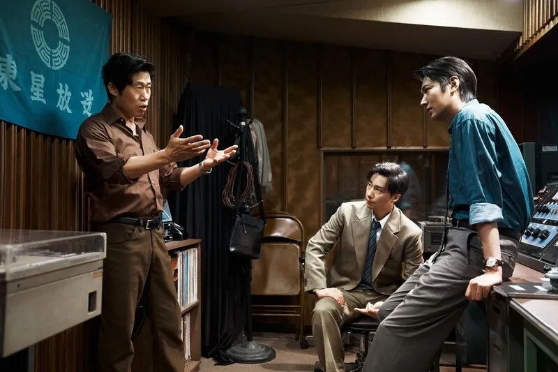 영화 ‘암살자(들)’ 논란 격화…불매운동에 고발까지 잇달아