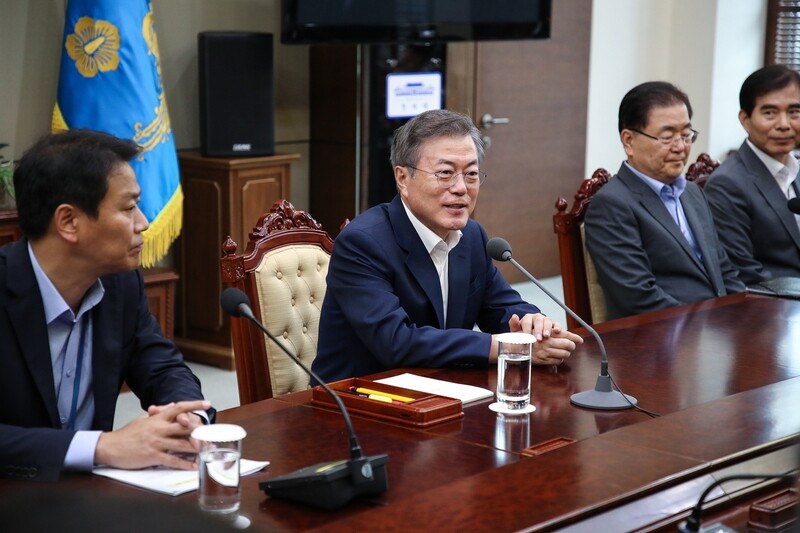South Korean President Moon Jae-in presides over the first preparatory meeting for the upcoming Pyongyang inter-Korean summit at the Blue House on Sept. 6. (Blue House photo pool)