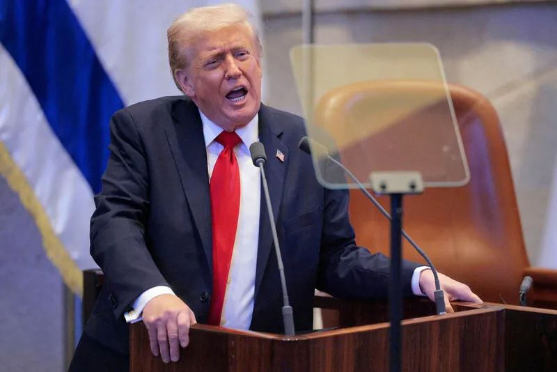 Trump : « L’aube du Moyen-Orient, début de l’espoir »… Netanyahu : « Nous décernerons la plus haute médaille »