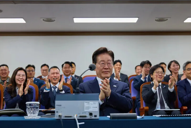 President Lee Jae Myung of South Korea observes the test launch of a homegrown hypersonic glide vehicle at the Agency for Defense Development on Oct. 8, 2026. (courtesy Blue House)