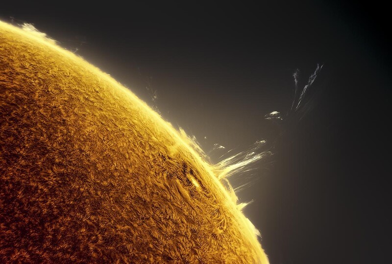 태양 흑점 ‘AR2994’에서 발원한 강력한 태양 플레어. © Évora district/Royal Observatory Greenwich