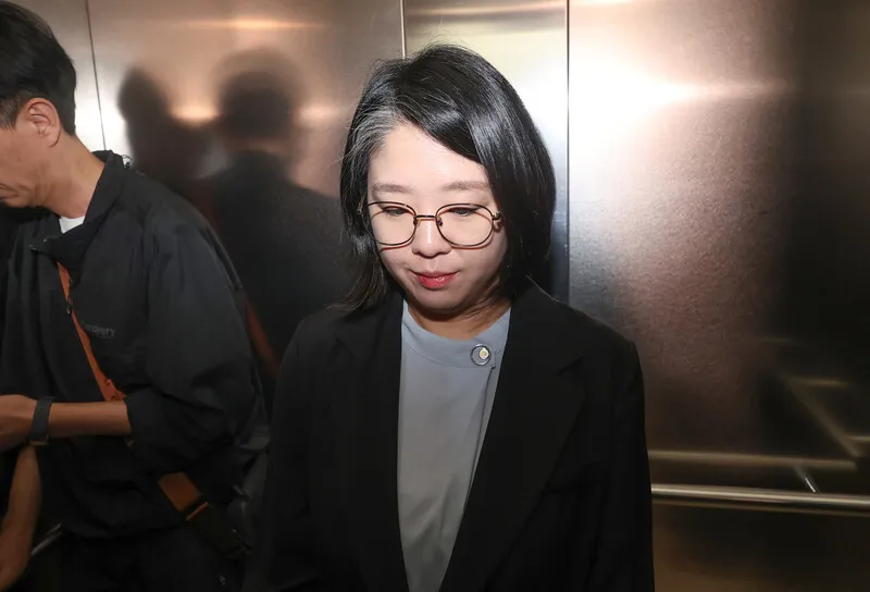 [속보] 용혜인, 오전 11시30분 긴급 기자회견…거취 표명할까