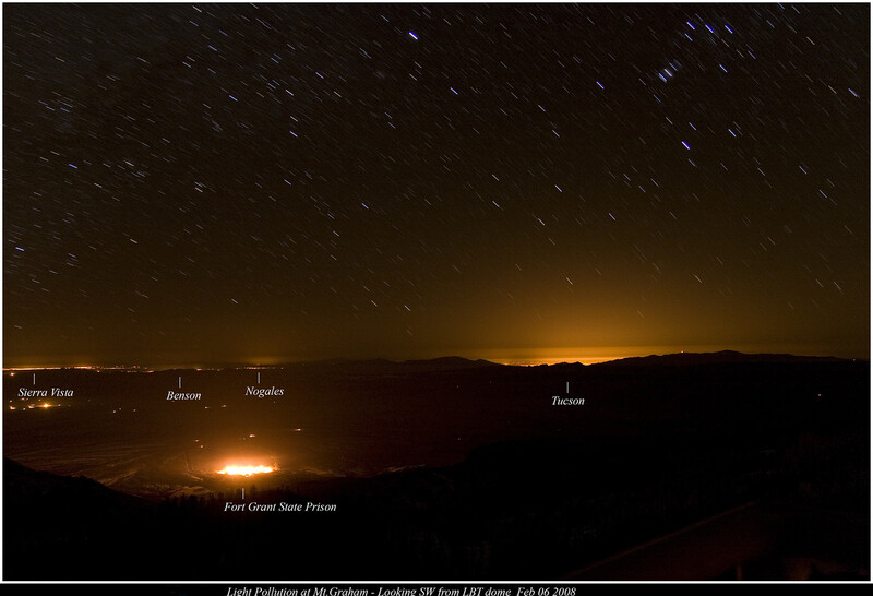 2008년 미국 애리조나 대형쌍안망원경천문대에서 본 빛공해. 왕립천문학회 제공