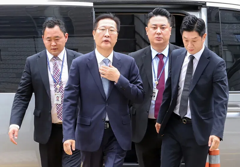 Court denies arrest warrant for former justice minister accused of abetting Yoon