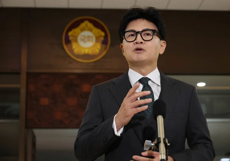 민주 “한동훈, 남 비방은 속사포면서…본인·가족 의혹은 회피”