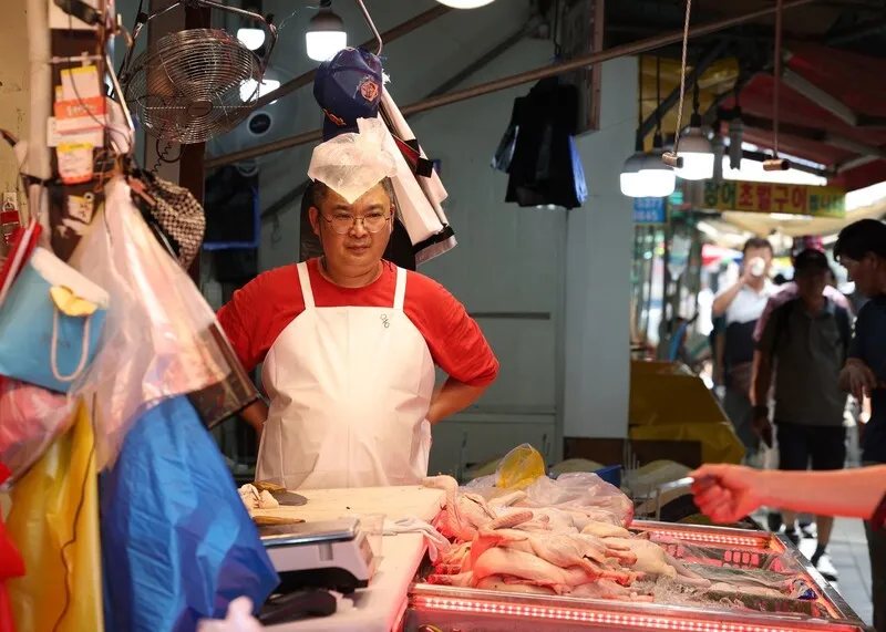 Extreme Heat Wave Devastates Local Markets and Small Business Owners - News Directory 3