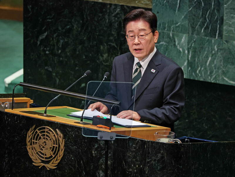 이재명 대통령이 22일(현지시각) 미국 뉴욕 유엔본부 총회장에서 기조연설을 하고 있다. 연합뉴스